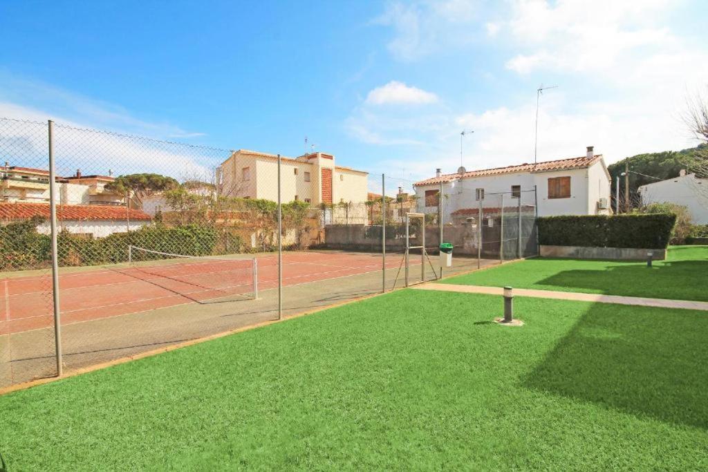 Apartamento Cala Montgo Ля Эскала Экстерьер фото